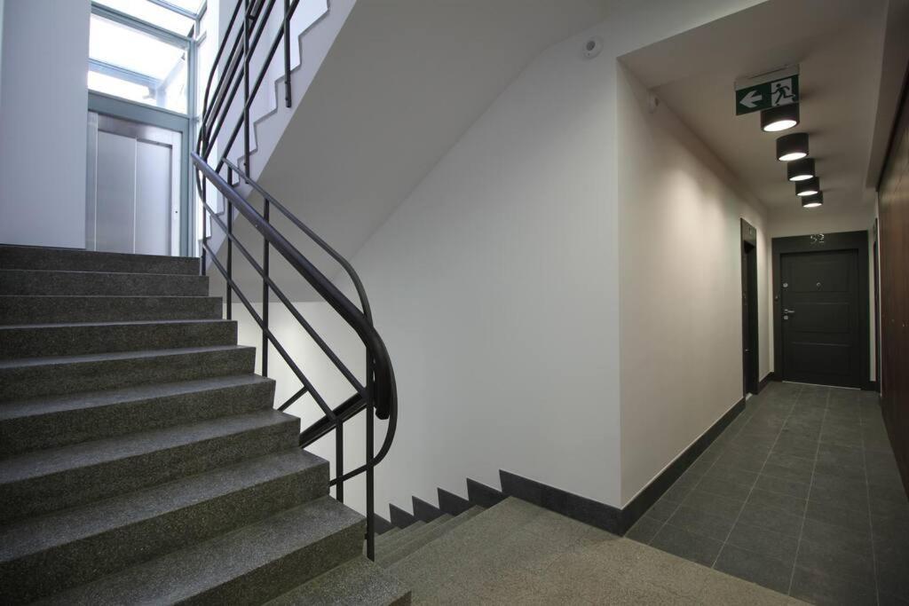 Lovely Condo In The Heart Of Warsaw Piekne Mieszkanie W Samym Sercu Warszawy Esterno foto